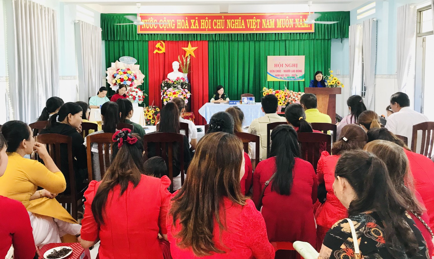 Hội nghị CB, VC tại trường Mẫu giáo